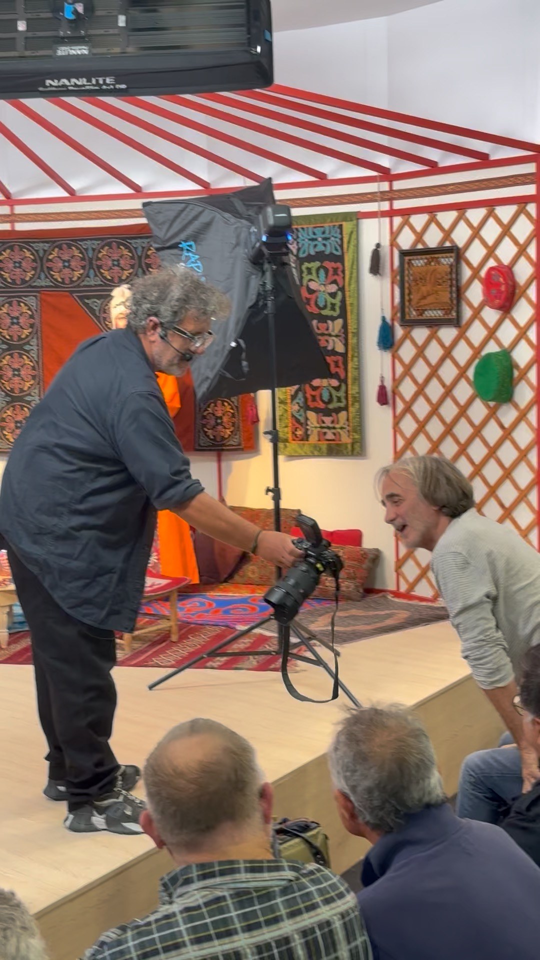 David Ken fait une démonstration de flash Westcott FJ250 en direct sur la scène Sony